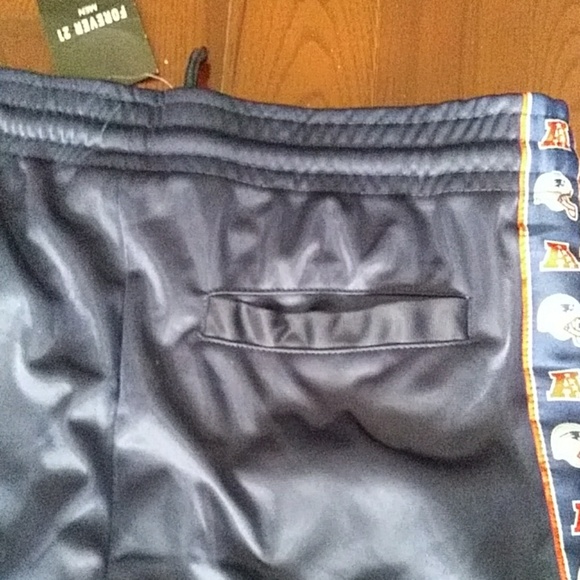 BRAND NEW. FOREVER 21 NFL TEAM PANT - Picture 4 of 8